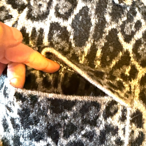 Zara gray leopard animal print jacquard knit cardigan NWT - Picture 4 of 11